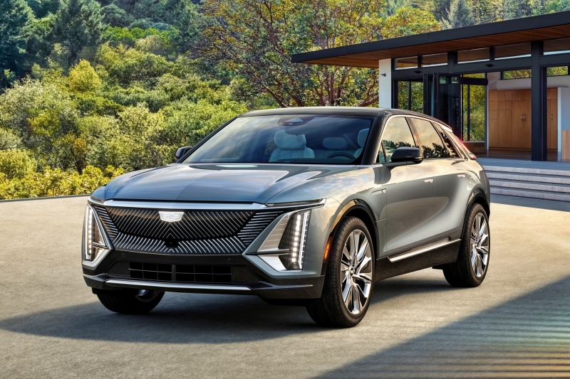 Серийный Cadillac Lyriq: пока только задний привод, зато дешевле, чем Tesla Model X