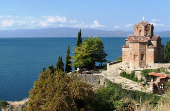 В Северной Македонии вводят режим ЧС 