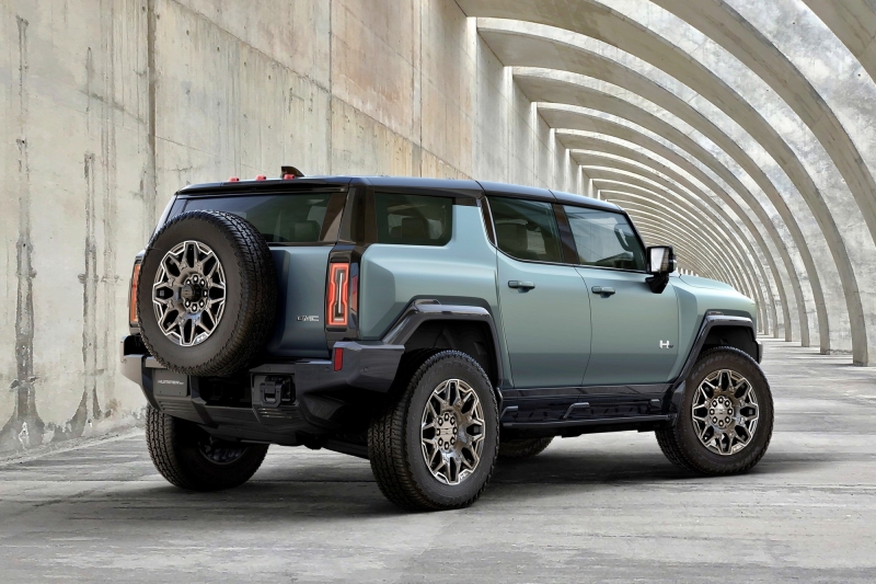 Внедорожник GMC Hummer EV: не такой мощный, как пикап, зато более манёвренный