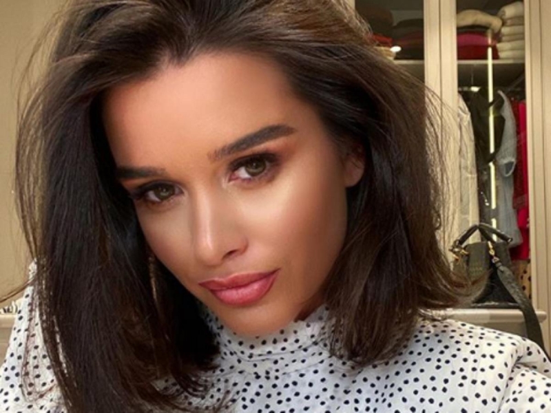 «Зажралась!»: Бородиной врезали за высмеивание отдыха в России