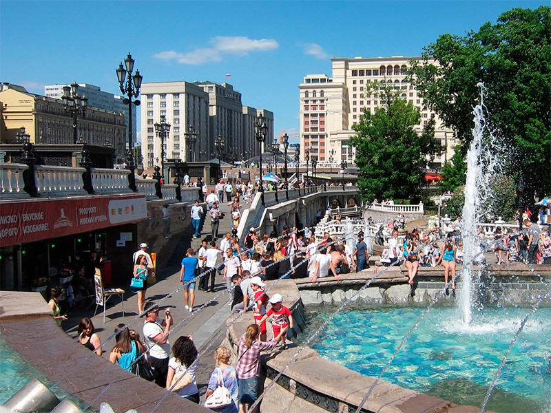 Гидрометцентр: в понедельник  тридцатиградусная жара придет  в Москву