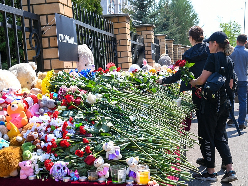 Глава Татарстана потребовал пресекать попытки героизации "казанского стрелка"