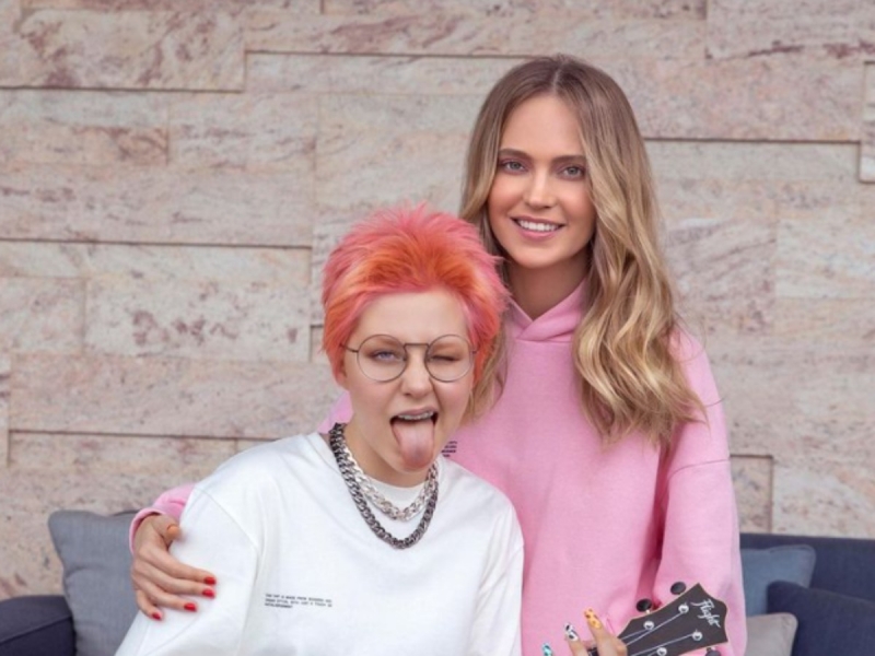 «Моя петарда»: Глюкоза похвасталась подросшей дочерью