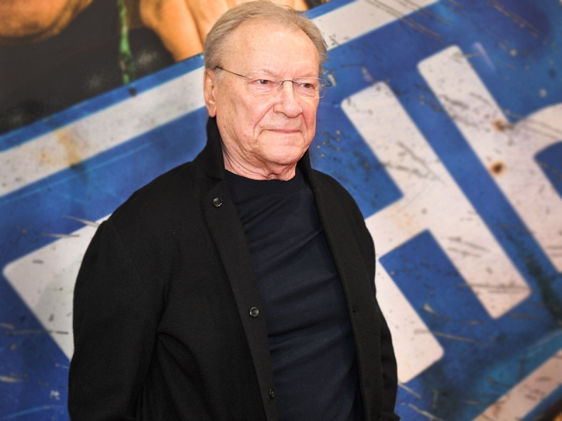 На посту впадающего в деменцию старика Гармаша заменил Шакуров