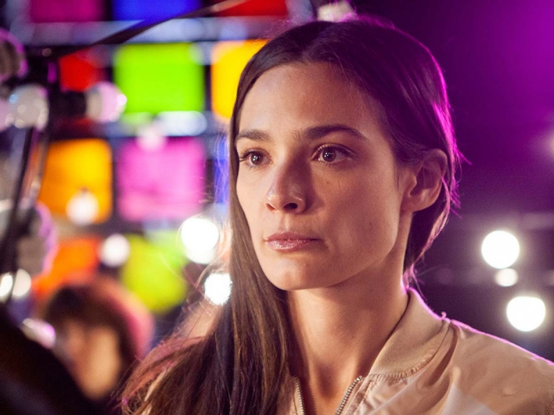 Названа причина смерти 30-летней звезды «Техасской резни бензопилой» Лорины Камбуровой