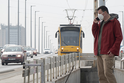 Обязательное ношение масок отменят в одной европейской стране
