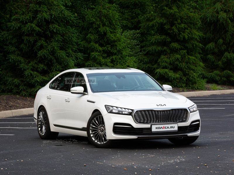 Рестайлинговый представительский седан Kia K900: новые изображения