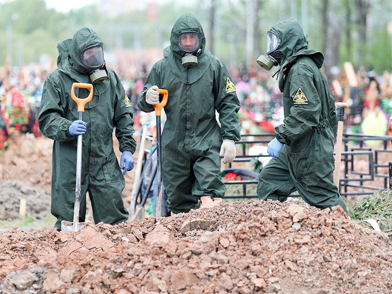 Россия вышла на 3 место в мире по смертям от COVID. Росстат опубликовал цифры умерших: их 330 тысяч, а не 110 тысяч