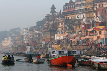 США ограничивают въезд из Индии 