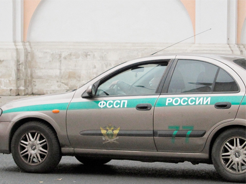 Столичные судебные приставы штрафуют 97-летнего ветерана из-за имущества культурного центра