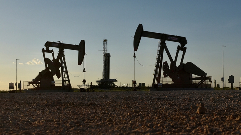 Страны ОПЕК+ выполнили сделку по сокращению нефтедобычи на 114%