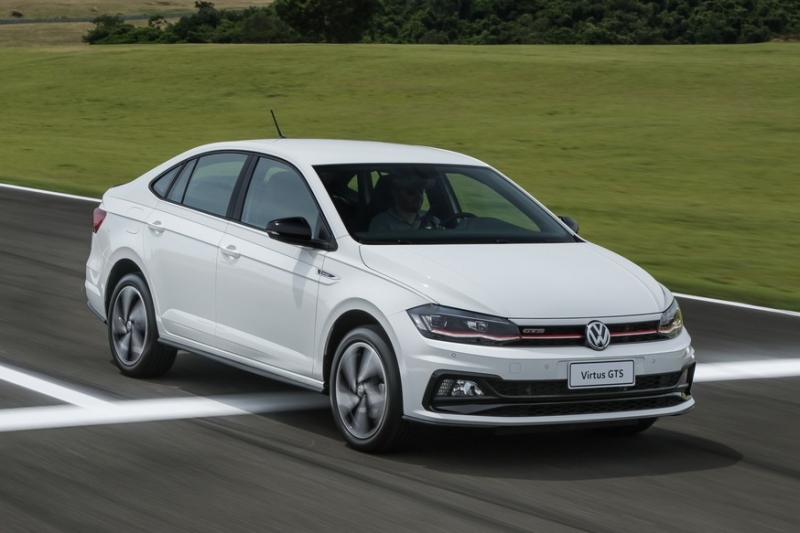 Так и не ставший российским новым Polo седан Virtus не повторит еврохэтч после рестайлинга