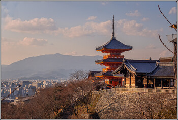 В Японии продлили действие режима ЧС