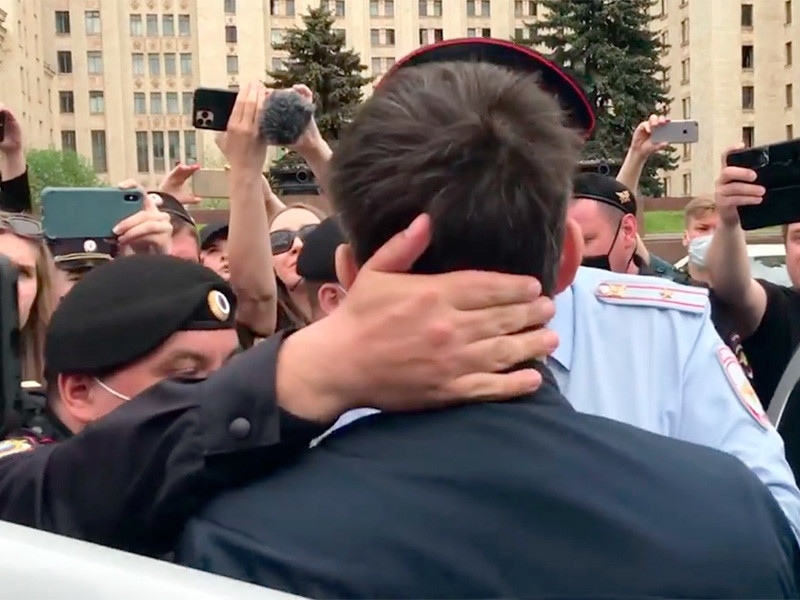 В Москве задержаны 17 участников акции в защиту просвещения