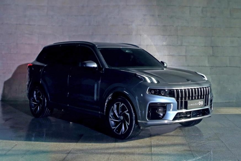 Засвечен салон Lynk & Co 09: без планшета, как у родственного Volvo XC90, но есть свои фишки