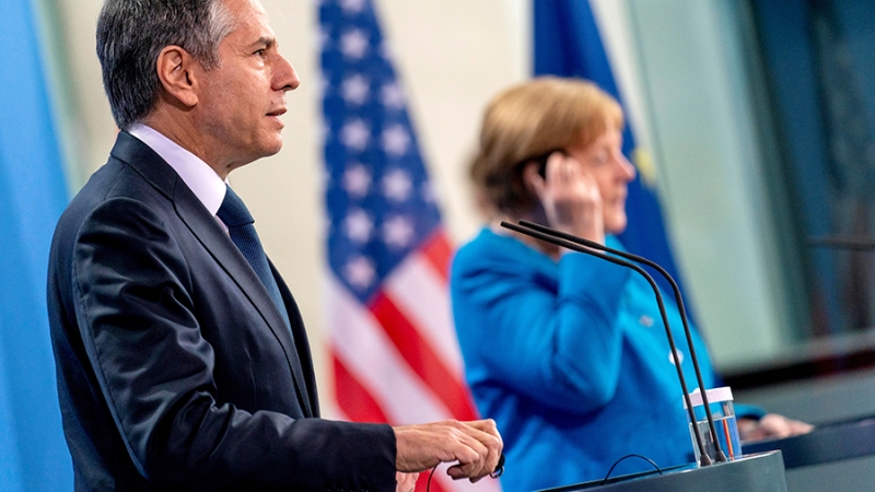 Блинкен в беседе с Меркель выступил против «Северного потока – 2»