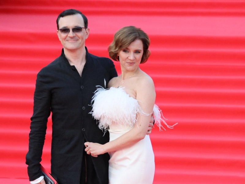 «Это только начало, поверьте»: Алферова выступила с речью после возмутительной выходки Бероева