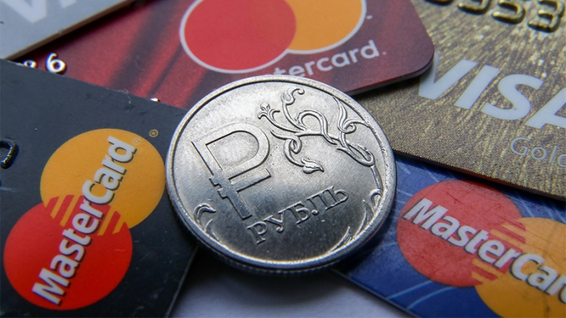 Moody’s заявило о риске отключения России от международных платежных систем