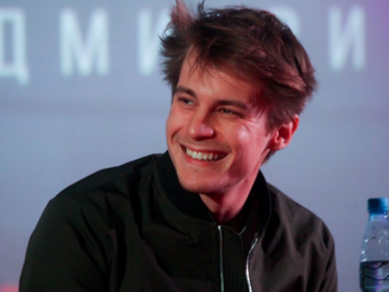 Назвали в честь дедушки: Иван Янковский показал фото новорожденного сына