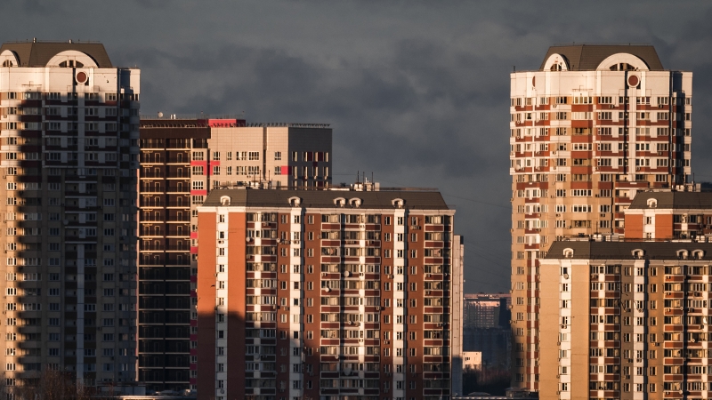 Путин предложил освободить некоторые семьи с детьми от подоходного налога при продаже квартиры