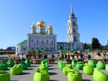 Регионы РФ продолжают вводить ограничения из-за COVID-19