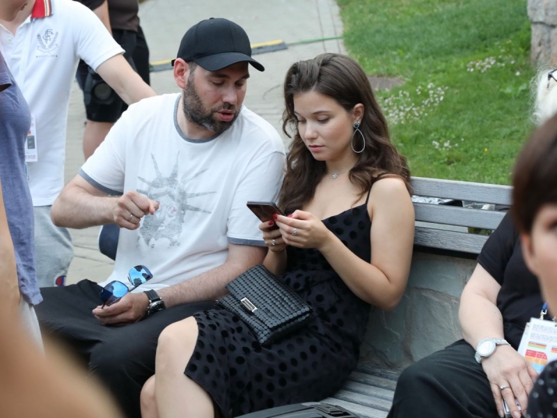 Роман с Ходченковой и костюмерша Наталья: названа причина развода Слепакова с дочкой миллионера