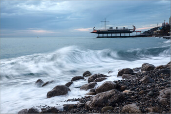 В Ялте подтоплено 13 отелей: эвакуированы туристы 