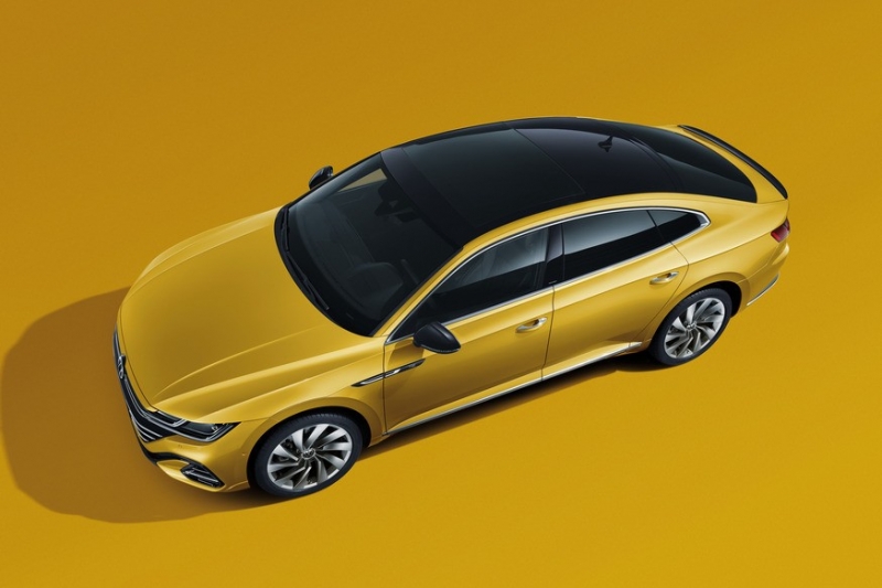 Volkswagen Lamando второй генерации снова показался на фото: теперь с безрамочными дверями