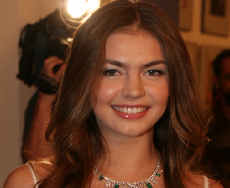 «Все прекрасно, у нее детки, и она счастлива»: появились новые данные о семейной жизни Алины Кабаевой