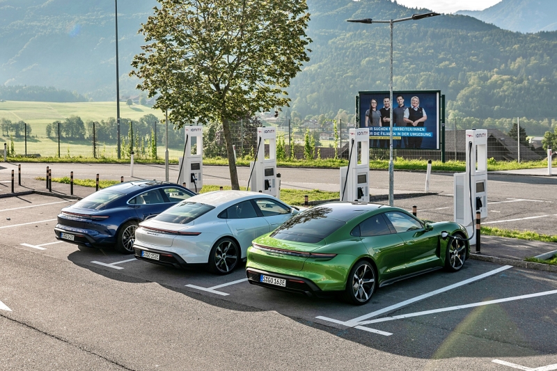 Всё своё, всё немецкое: новые Porsche поедут на батарейках Varta и Customcells