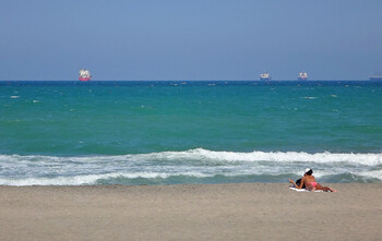 Авиакомпания «Россия» возобновляет рейсы из Петербурга в Бургас