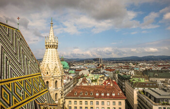 Австрия разрешила въезд туристам из РФ, но с ограничениями 