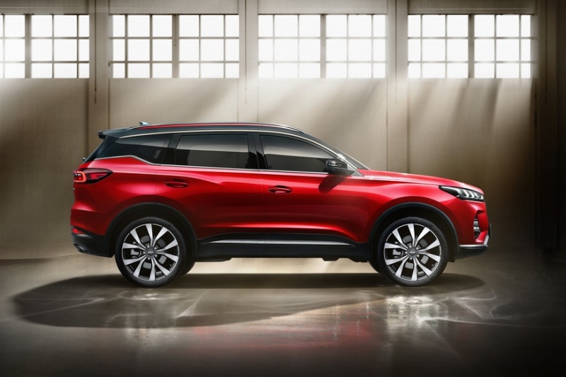 Chery расширит линейку Tiggo 7: первые фото топ-версии Plus со своим дизайном