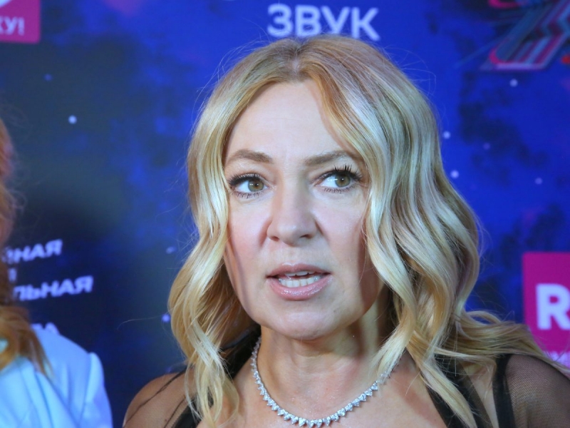 «Глаза-океаны»: Яна Рудковская сняла трогательное видео с сыном от сурмамы