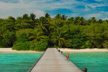 Мальдивы введут налог на выезд из страны