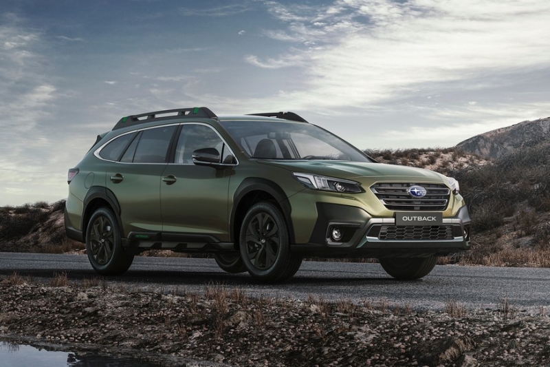 Новый Subaru Outback добрался до России: один мотор, огромный планшет, дороже Volvo V60 CC
