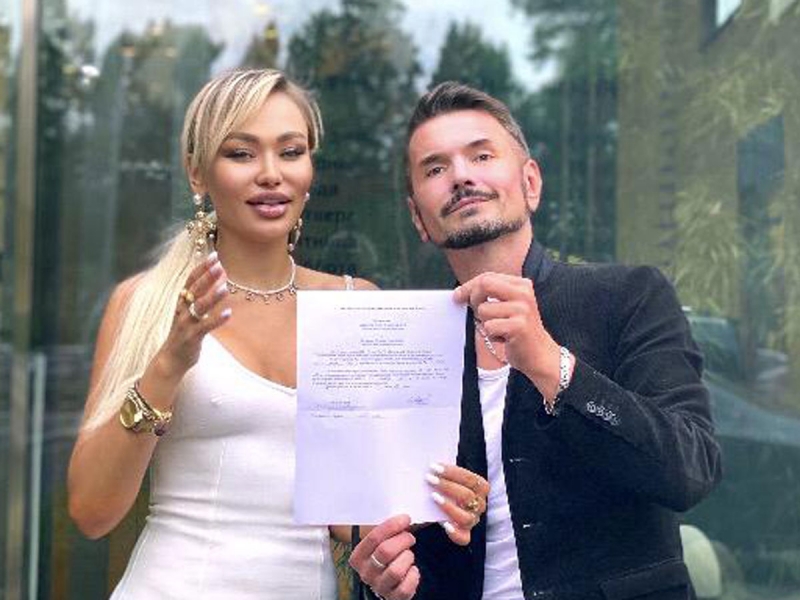 «Платье невесты за 500 тысяч»: стали известны подробности готовящейся свадьбы Дениса Сердюкова и Юлианы Голдман