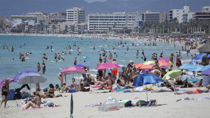 Россияне назвали необходимую сумму для достойного отпуска