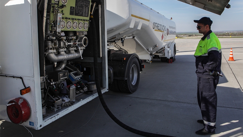 Стоимость авиатоплива в России достигла исторического рекорда