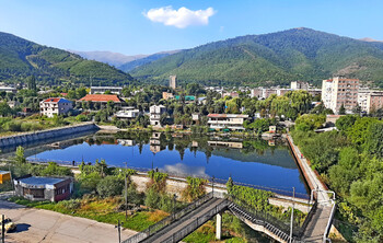 В Армении отменили масочный режим на улице