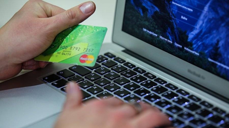 В ЦБ сообщили о росте денежных потерь россиян из-за кибермошенников