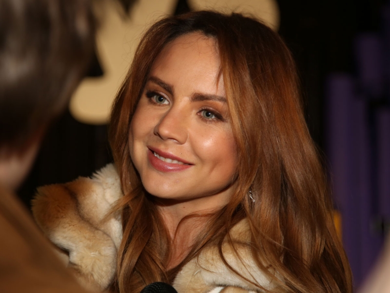 В Сети обсуждают фото синюшной МакSим из больницы