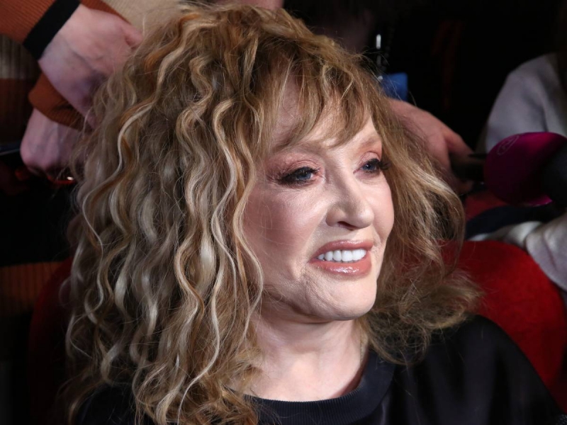 В Сети появилось фото Пугачевой без штанов