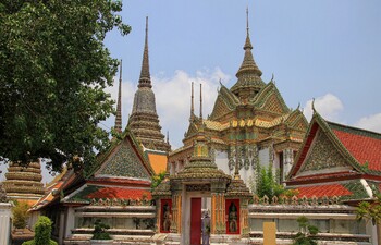 В Таиланде возвращают комендантский час 