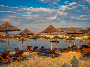 Албания ужесточает правила въезда