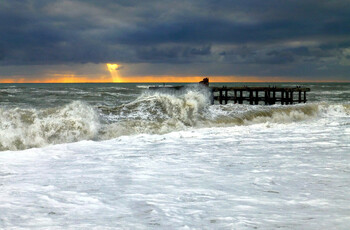 Анапу затопило: перекрыто движение по четырём автодорогам 