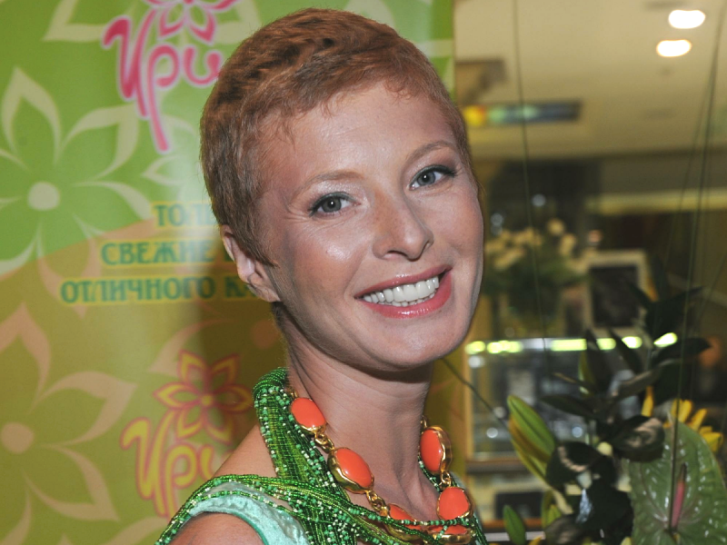 Бросила карьеру и уехала из России: что стало с Амалией Мордвиновой