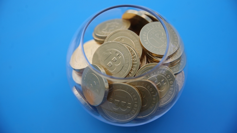 Цена биткоина превысила $50 тысяч впервые с 15 мая