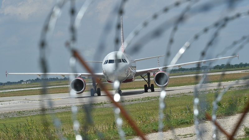 Источники заявили о подготовке авиакомпаний к введению штрафов за выбросы СО2