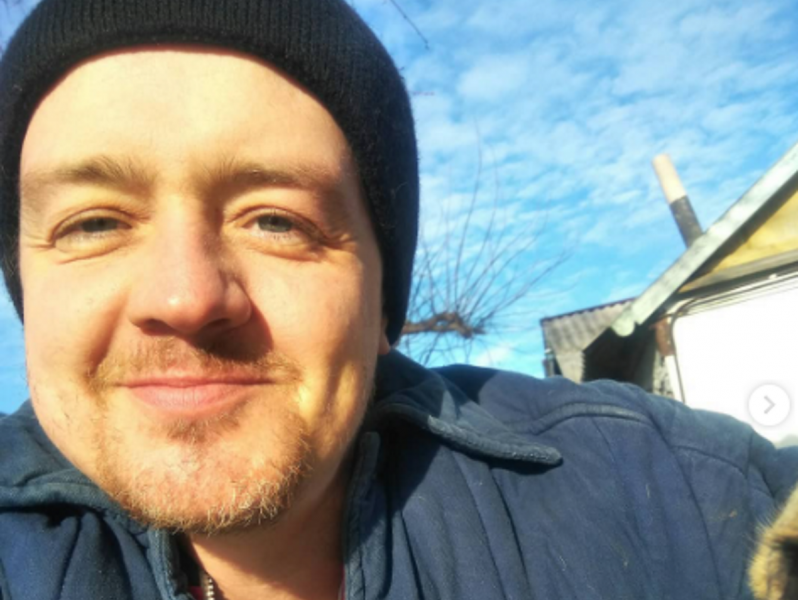 Лысеющий, с седой бородкой: как сейчас выглядит Май Абрикосов из «Дома-2»